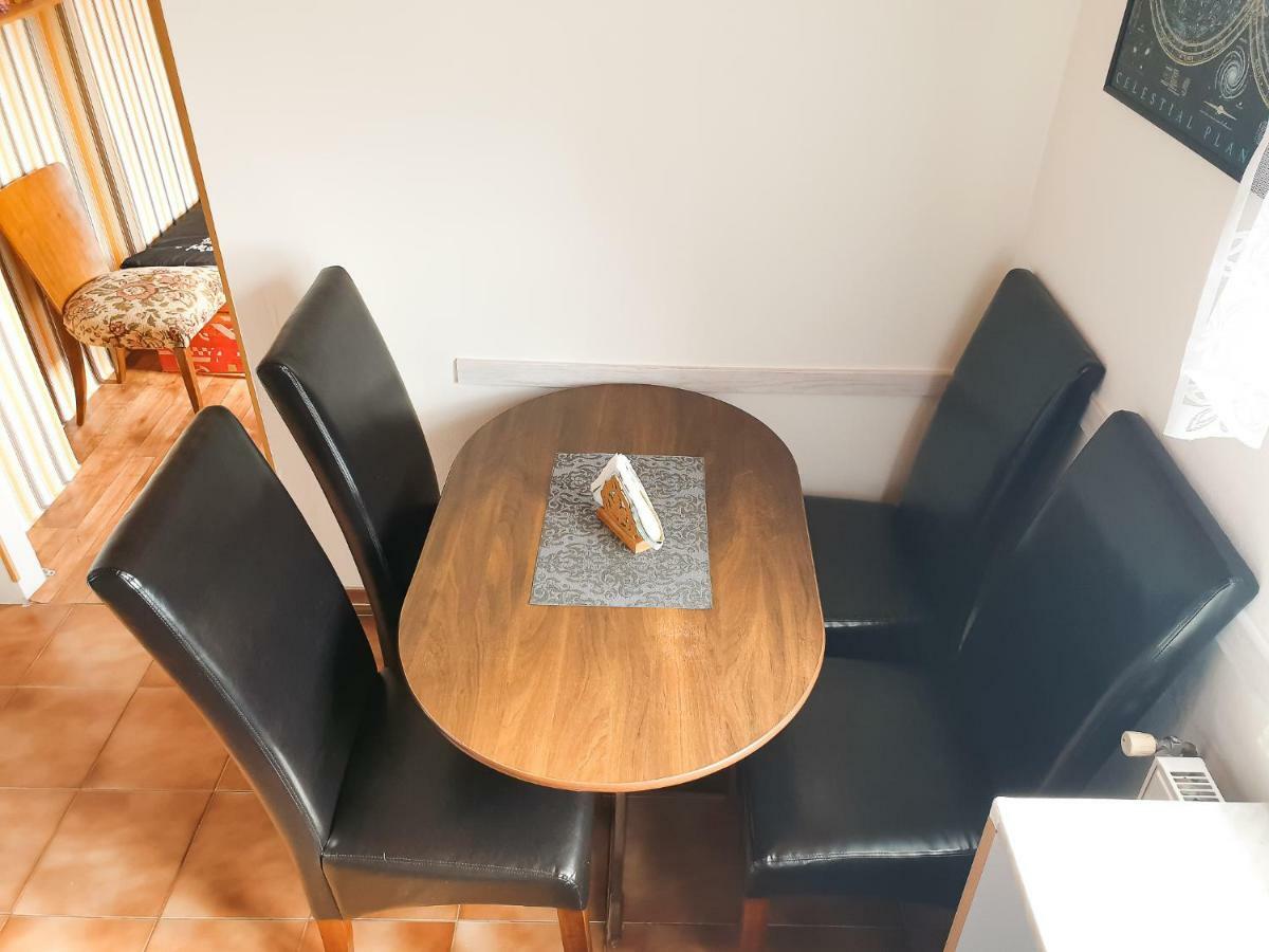 Apartment Livi Микулов Екстериор снимка